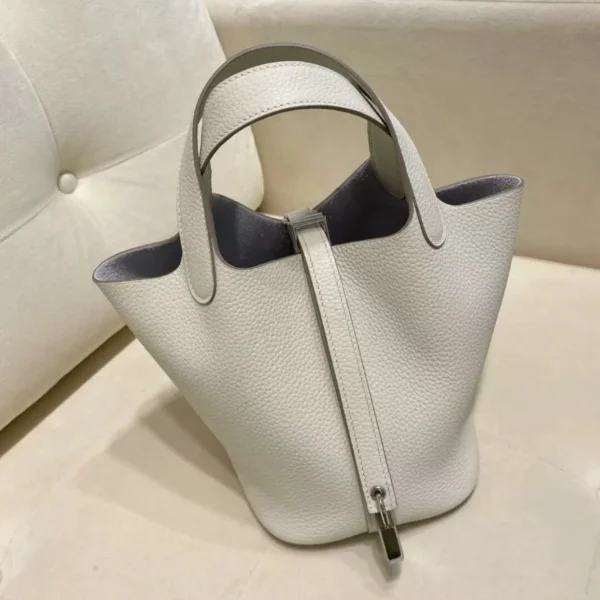imgi_14_O1CN01yvjhEE22BblDsLzHf_!!2215654617082-0-cib.jpg_ Top Grain Leather Picotin Bag
