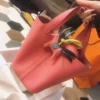 imgi_24_O1CN01JUHjJF22BblGPIrEs_!!2215654617082-0-cib.jpg_ Top Grain Leather Picotin Bag